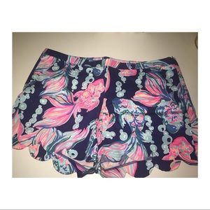 NWT Lilly Pulitzer Scalloped Shorts -Size 12